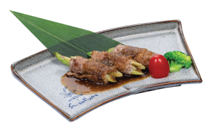 Bò Cuộn Măng Tây Nướng